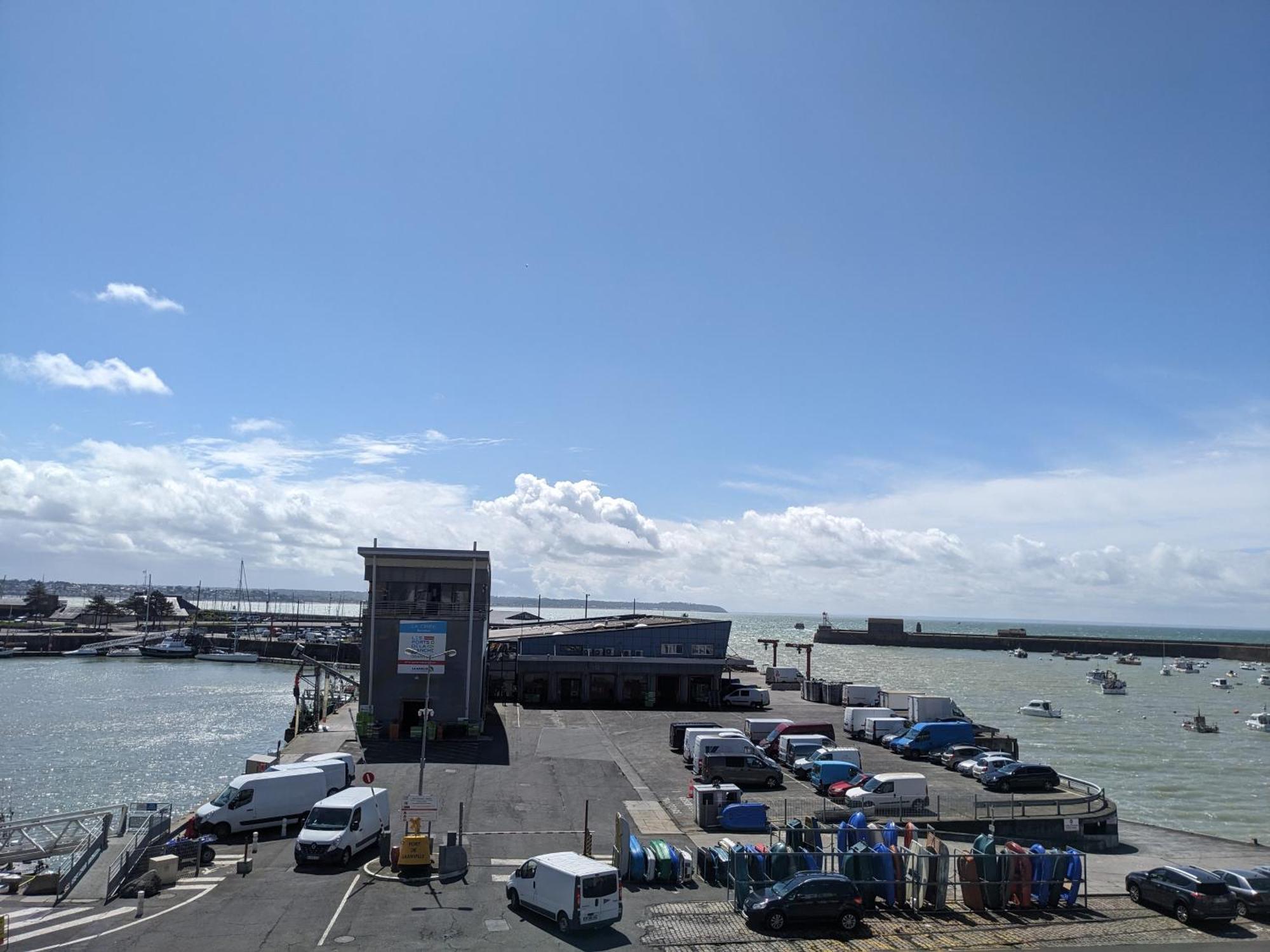 La Vigie Sur Le Port Lägenhet Granville Exteriör bild